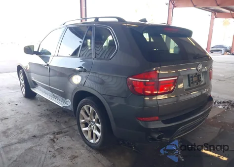 2011 BMW X5 xDrive35I/xDrive35I Premium/xDrive35I Sport Activity z USA, uszkodzony, nr VIN 5UXZV4C50BL415939